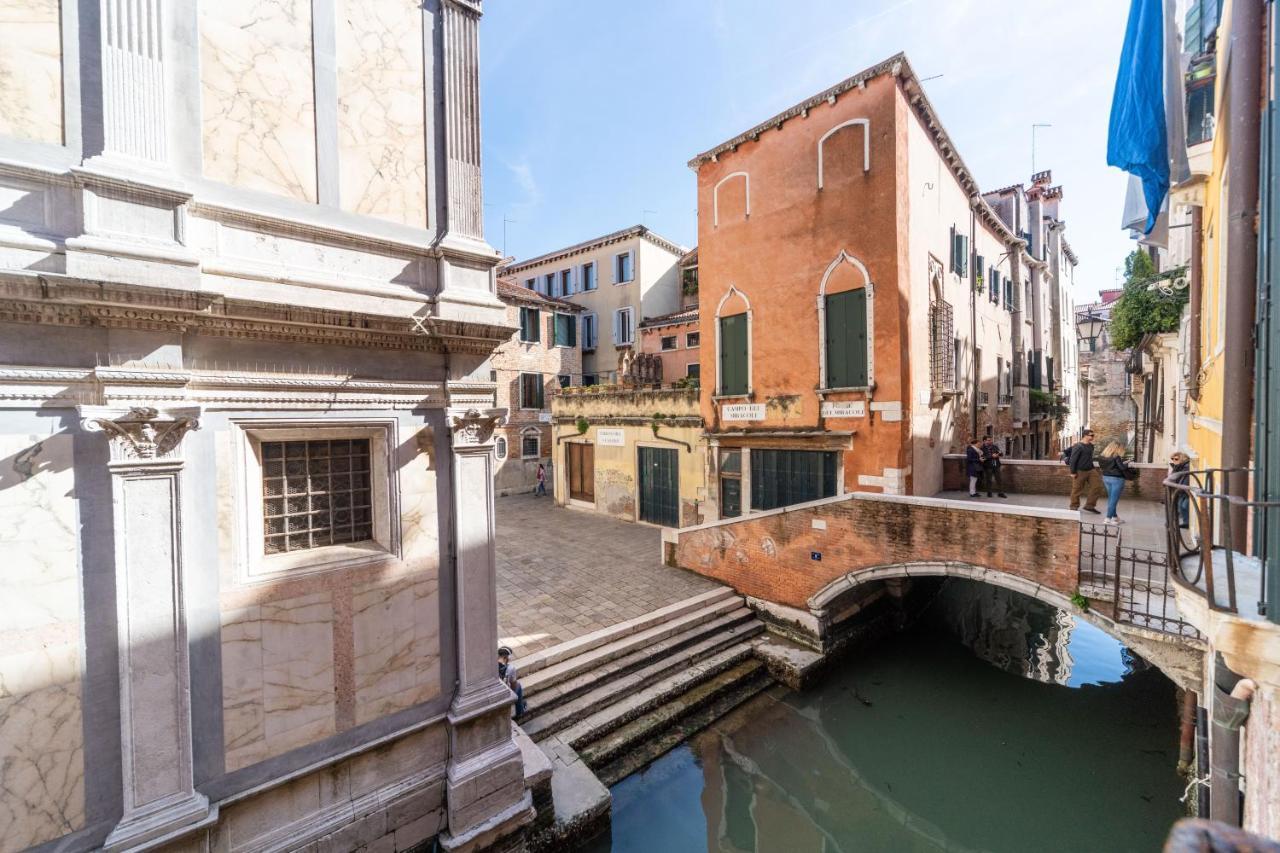 Palazzo Miracoli Apartments Венеція Екстер'єр фото