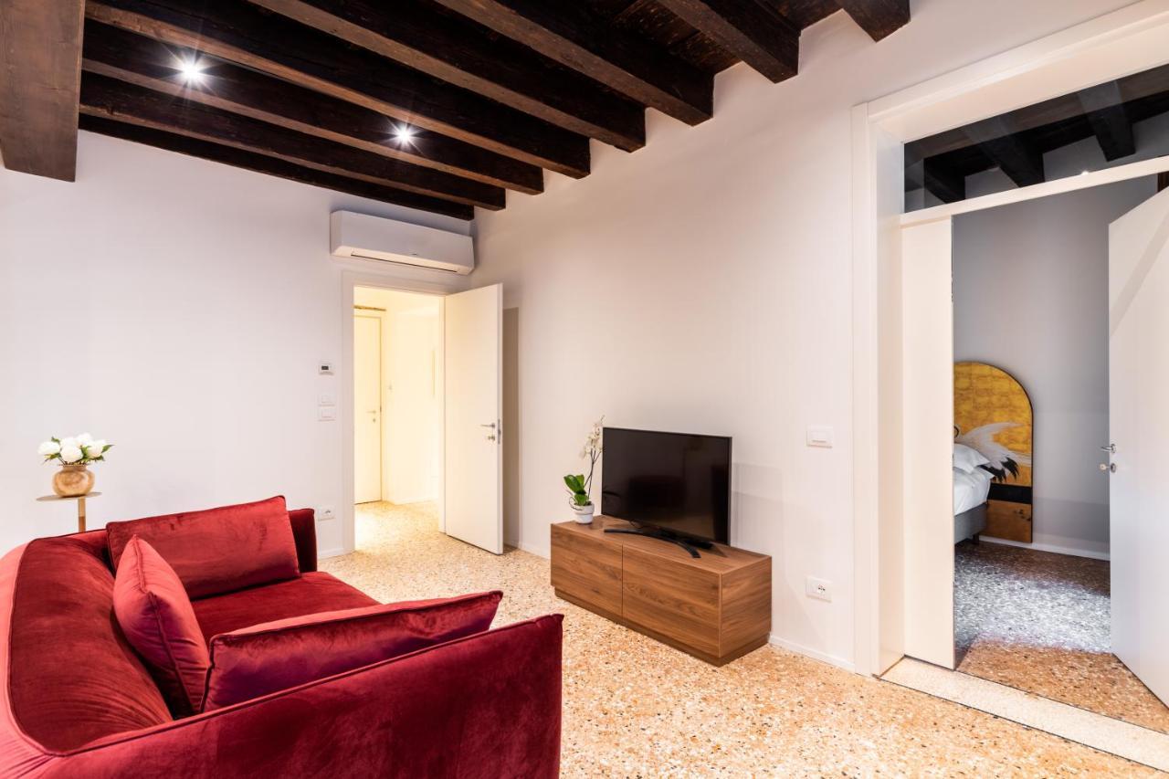 Palazzo Miracoli Apartments Венеція Екстер'єр фото