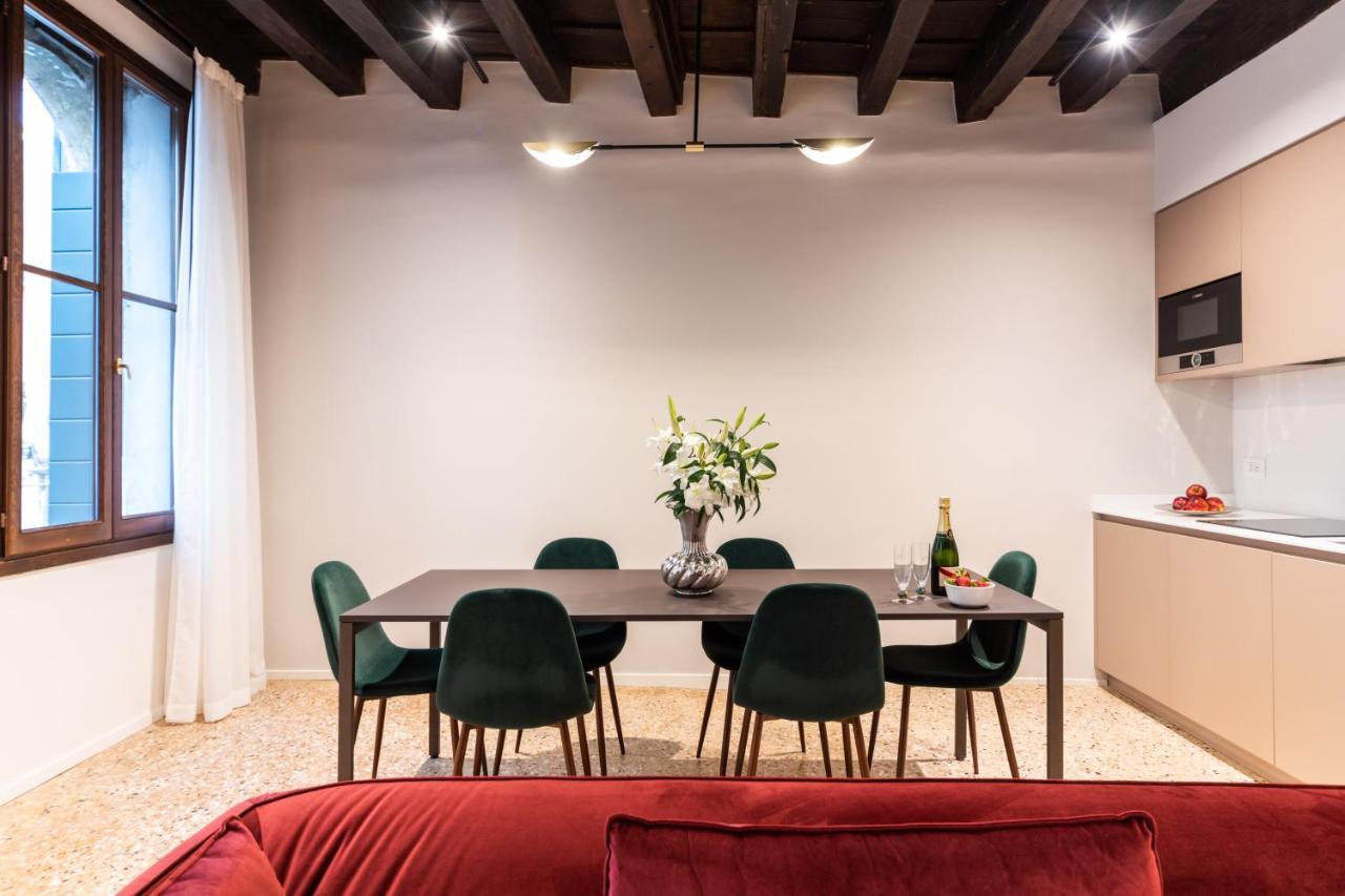 Palazzo Miracoli Apartments Венеція Екстер'єр фото