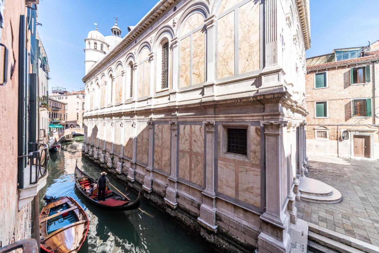 Palazzo Miracoli Apartments Венеція Екстер'єр фото