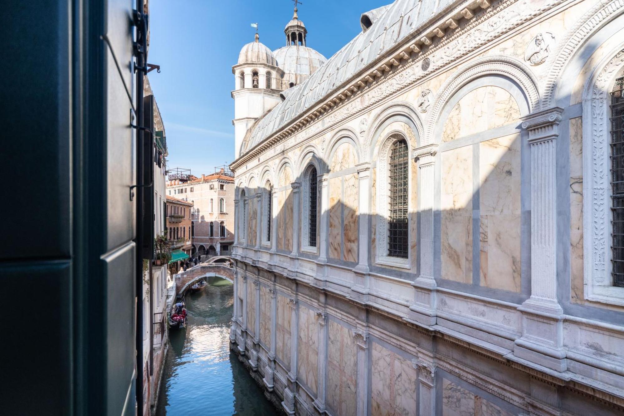 Palazzo Miracoli Apartments Венеція Екстер'єр фото